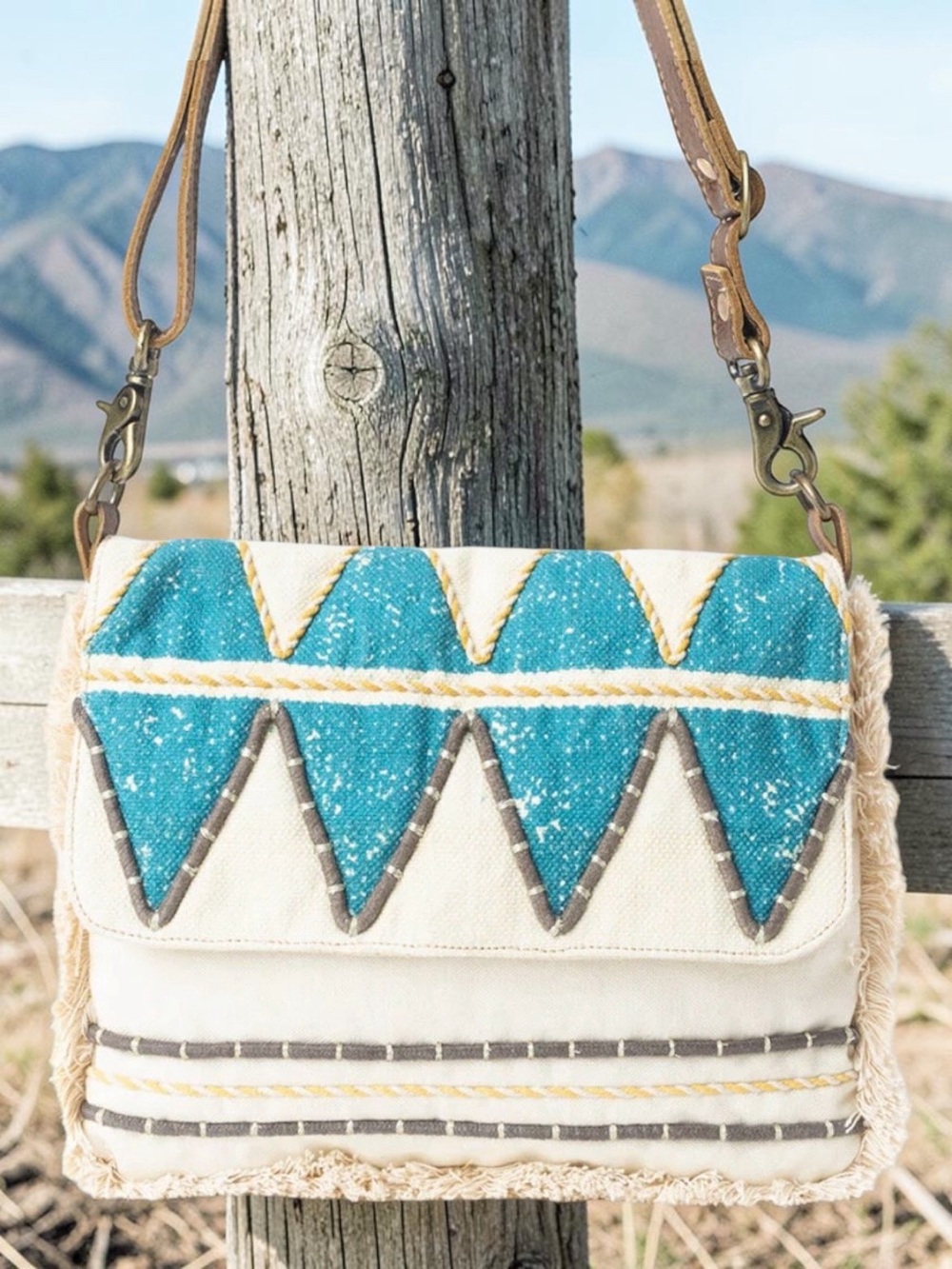 🆕 Myra Bag - Teal Peaks Crossbody - Cream - Turquoise Triangle - Leather - NWT